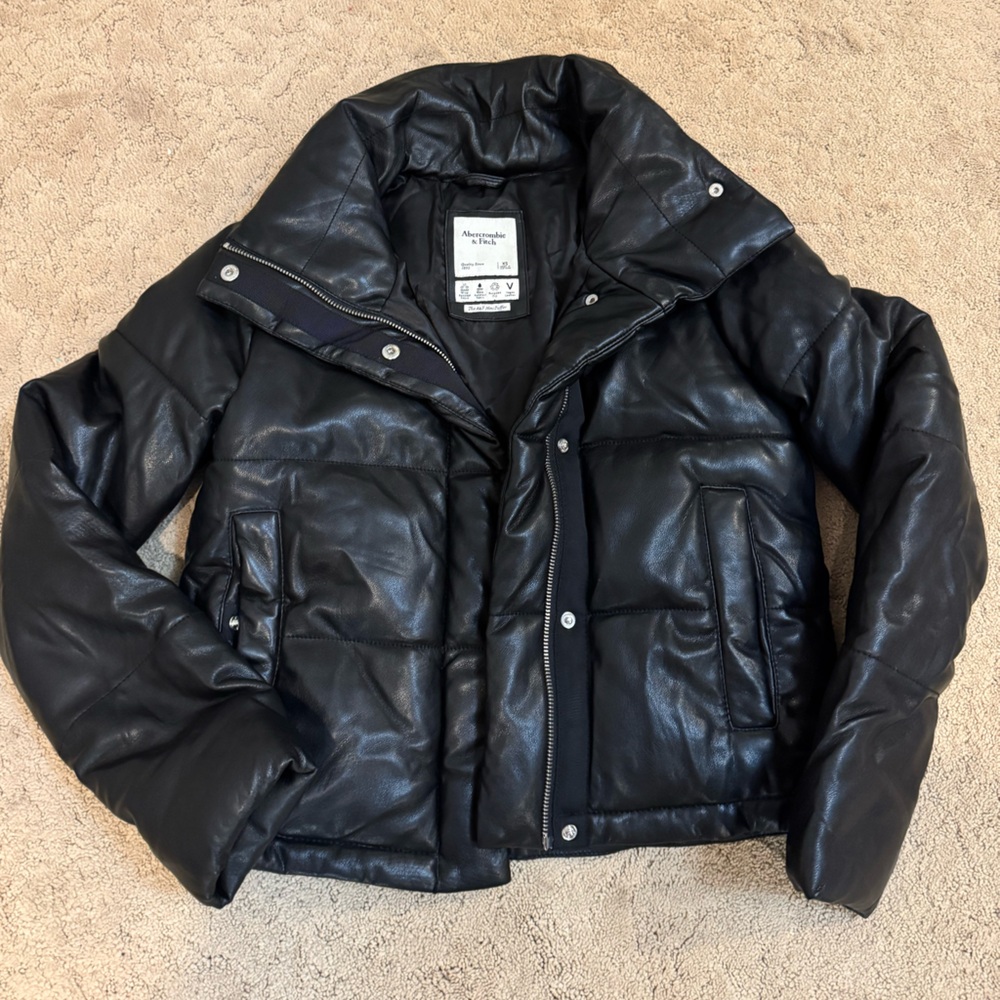 Abercrombie & Fitch Black leather mini puffer Jacket